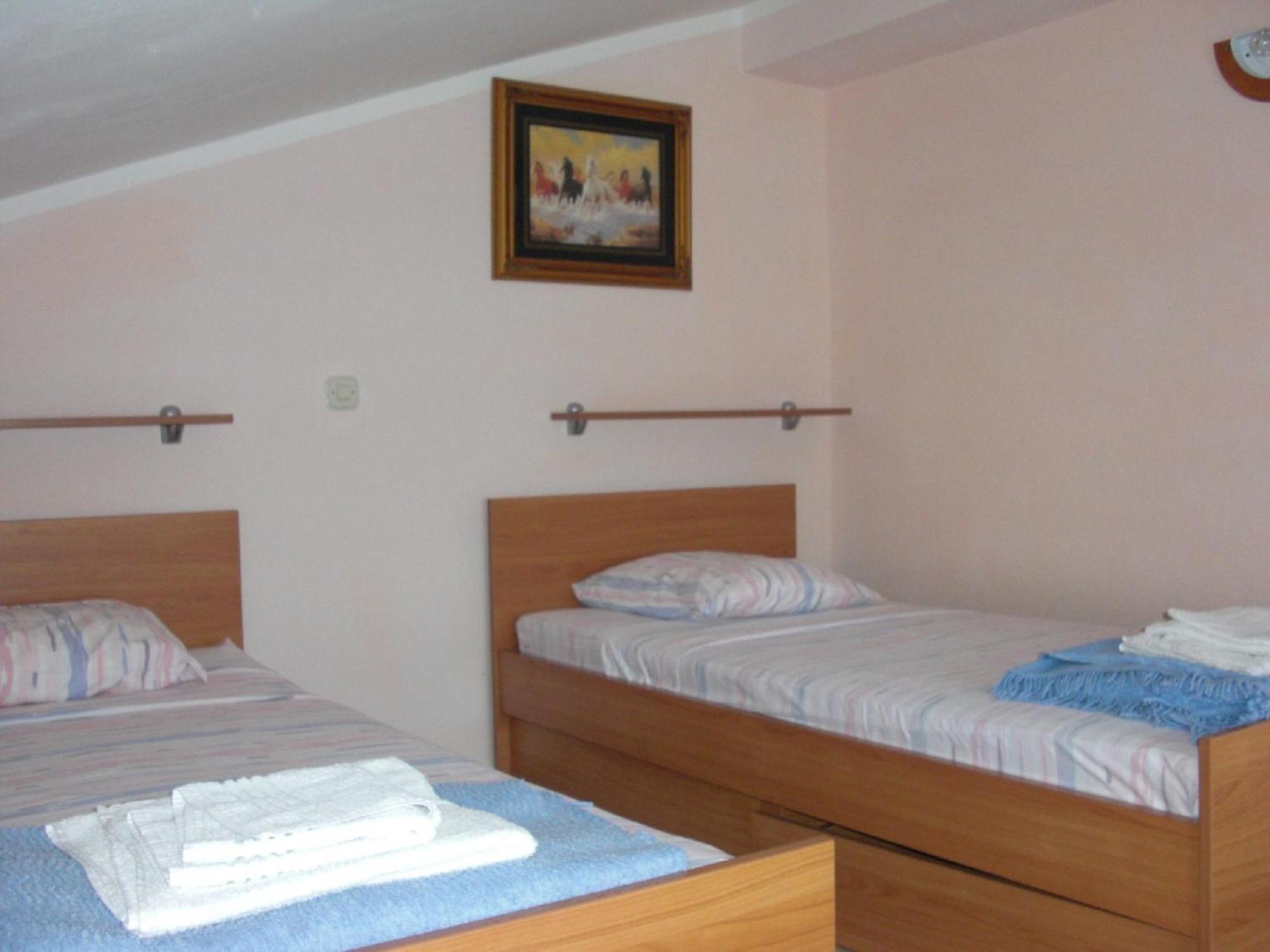 Villa Dinastija Kali Room photo